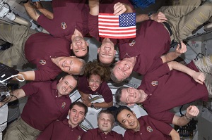 STS135_10astros_in_ISS