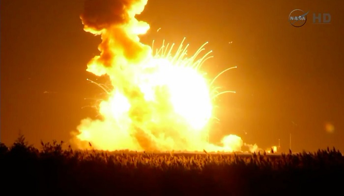 cygnus-launch-antares-explosion